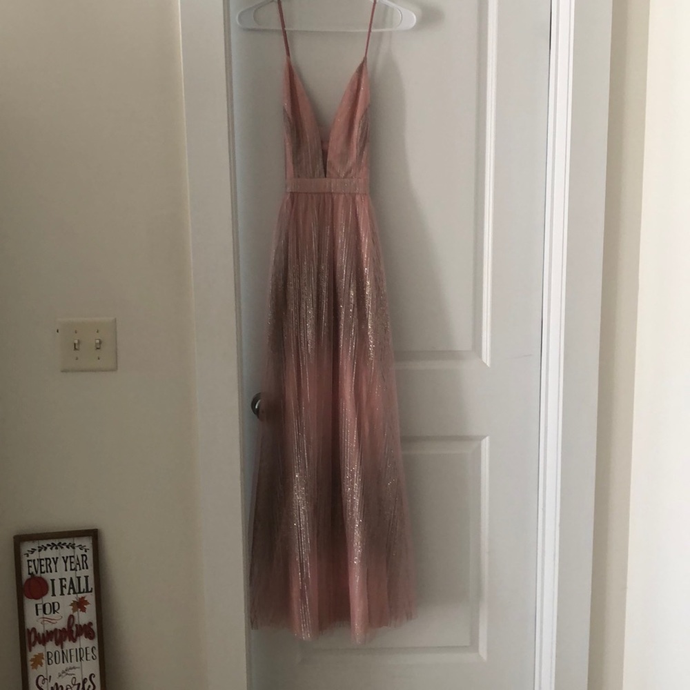 Pink maxi evening gown with cross back